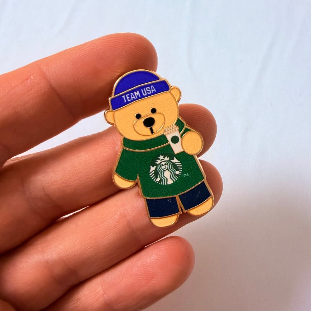 NWOT Starbucks Team 2026 USA Bearista Employee Exclusive Enamel Bear Pin